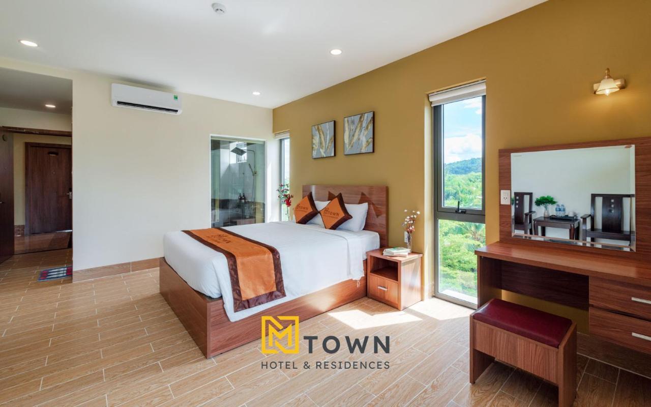 Mtown Hotel & Residences Phu Quoc - Long Beach Centre Exterior photo